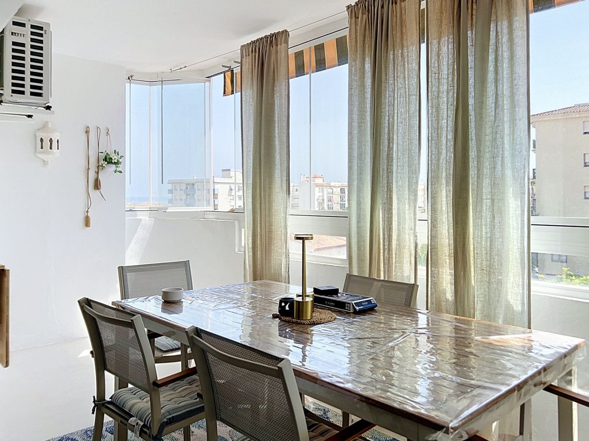 Middle Floor Apartment in San Luis de Sabinillas, San Luis de Sabinillas, 3/12