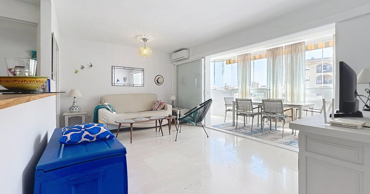 Middle Floor Apartment in San Luis de Sabinillas, San Luis de Sabinillas, 6/12