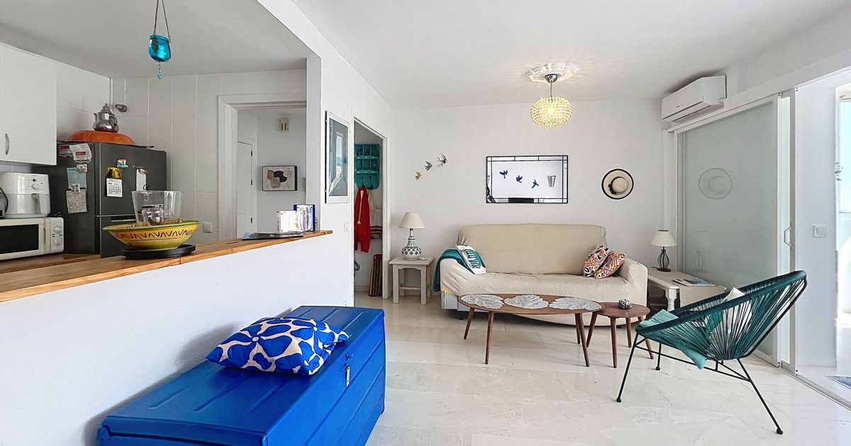 Middle Floor Apartment in San Luis de Sabinillas, San Luis de Sabinillas, 7/12