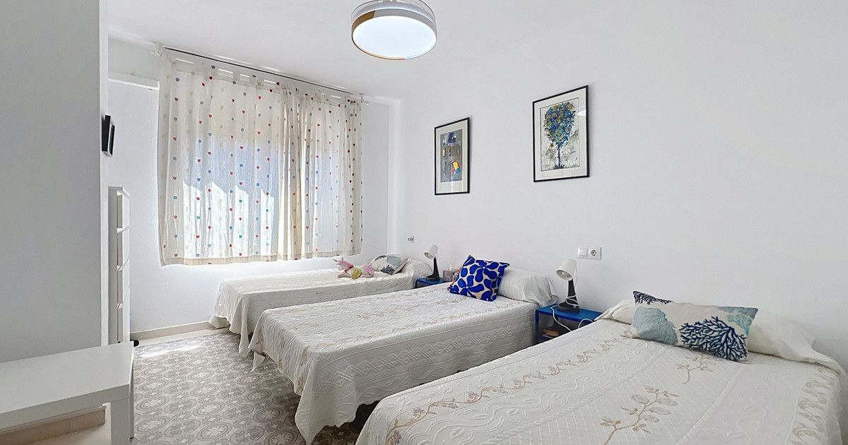 Middle Floor Apartment in San Luis de Sabinillas, San Luis de Sabinillas, 10/12