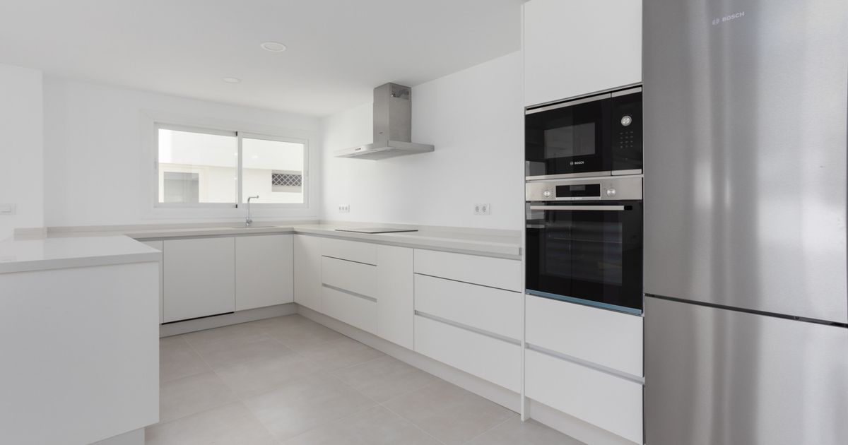 Apartment in San Pedro de Alcantara, Guadalmina Baja, San Pedro de Alcantara, 5/12
