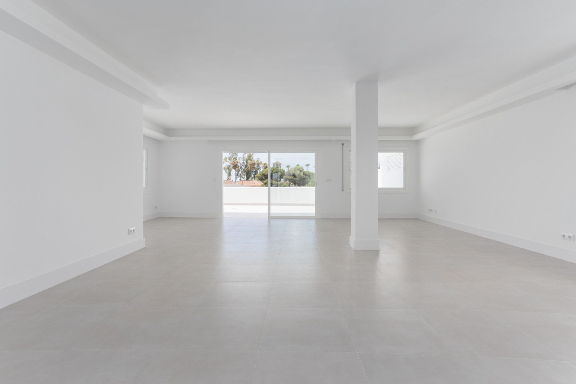 Apartment in San Pedro de Alcantara, Guadalmina Baja, San Pedro de Alcantara, 8/12