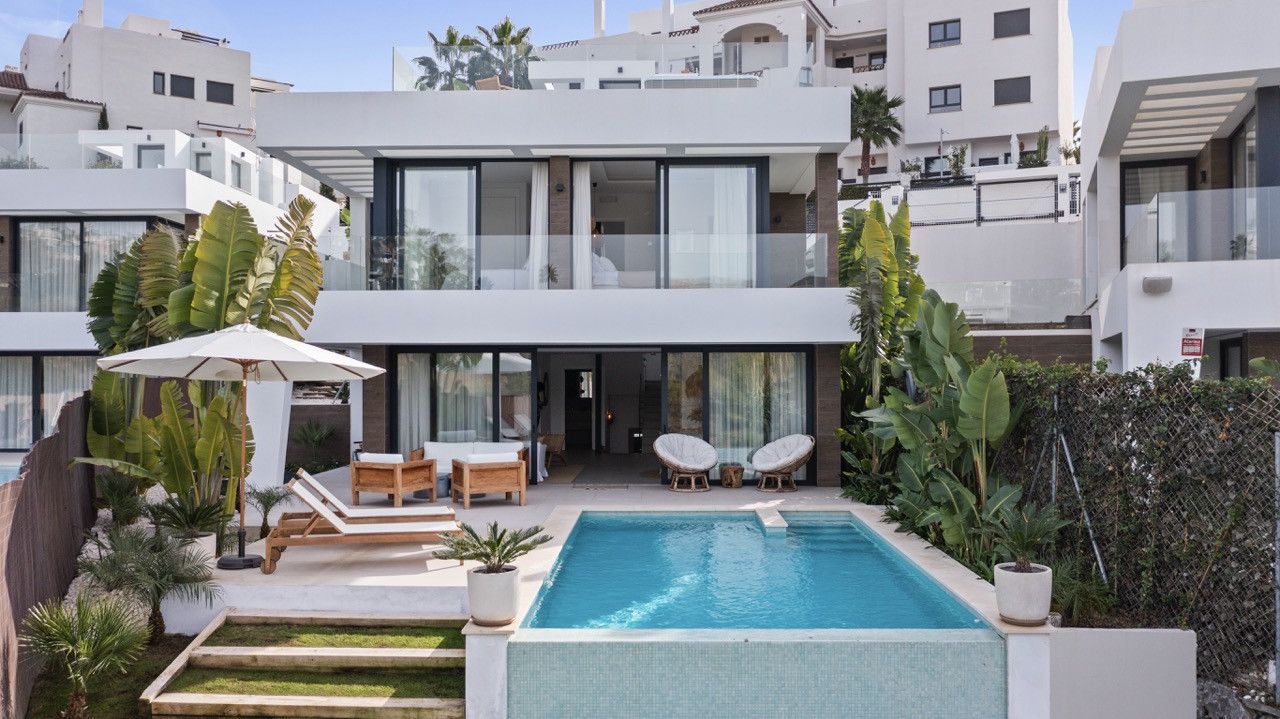 House in Estepona, La Resina Golf, Estepona, 1/12