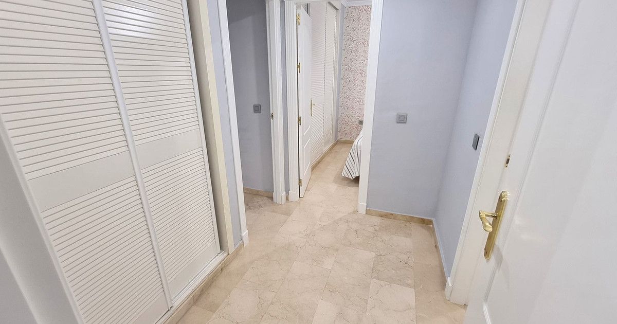 Апартаменты на среднем этаже в Puerto Banús, Puerto Banús, 12/12