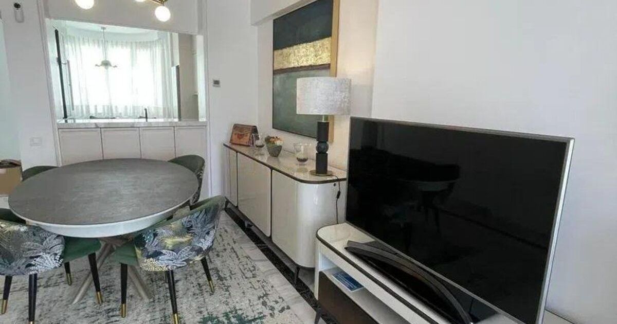Duplex in The Golden Mile, The Golden Mile, 6/12