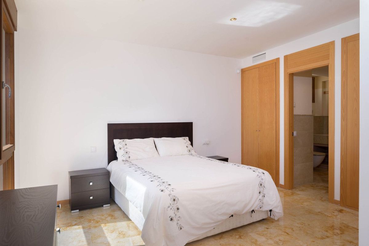 Middle Floor Apartment in Altos de los Monteros, Altos de los Monteros, 12/12