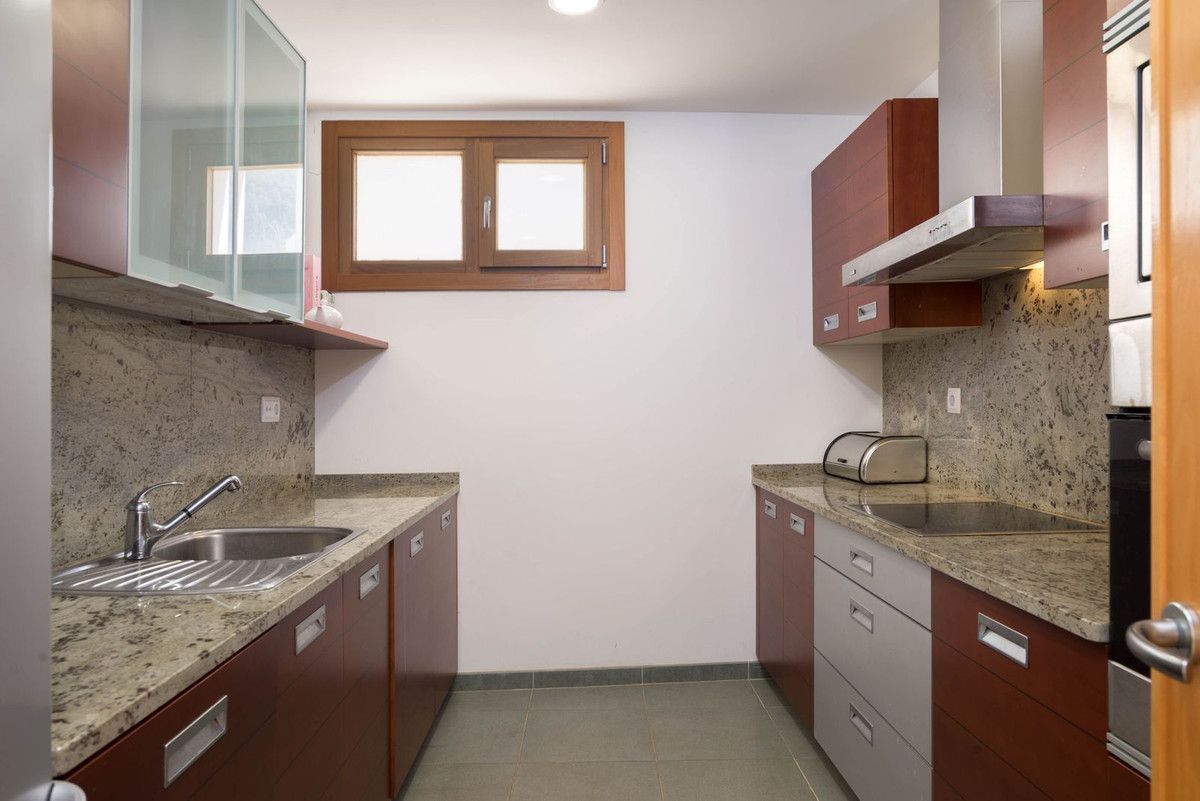 Middle Floor Apartment in Altos de los Monteros, Altos de los Monteros, 4/12