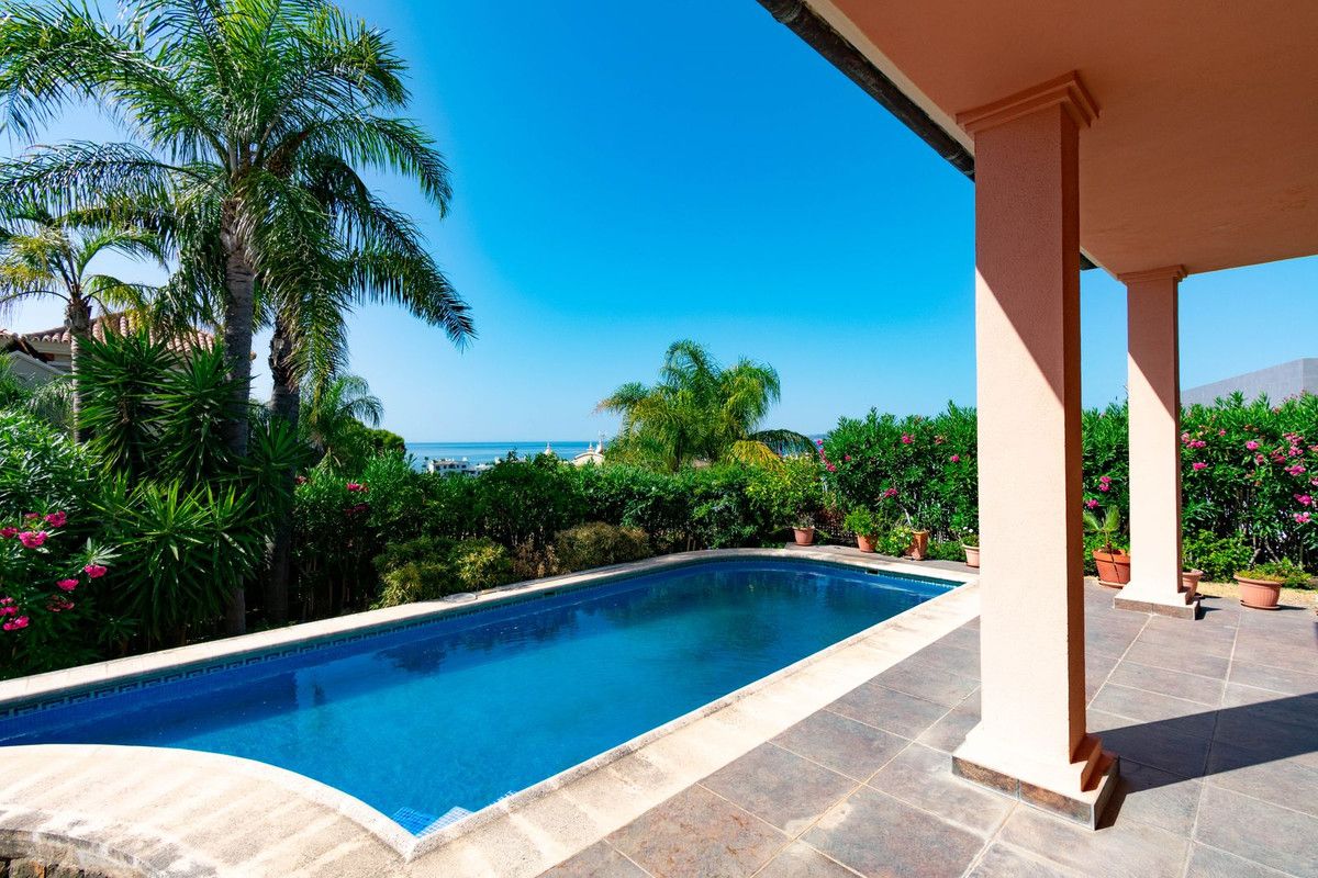 Villa Independiente en Estepona, Estepona, 1/12