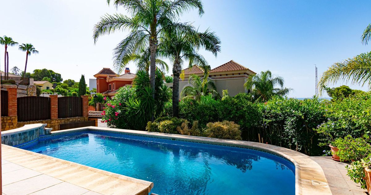 Villa Independiente en Estepona, Estepona, 6/12