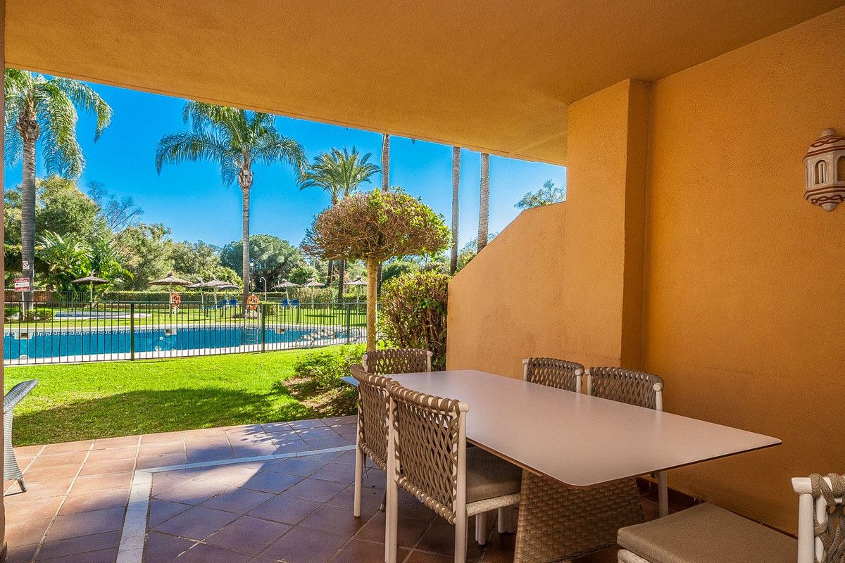 Ground Floor Apartment in Elviria, Elviria, 10/11