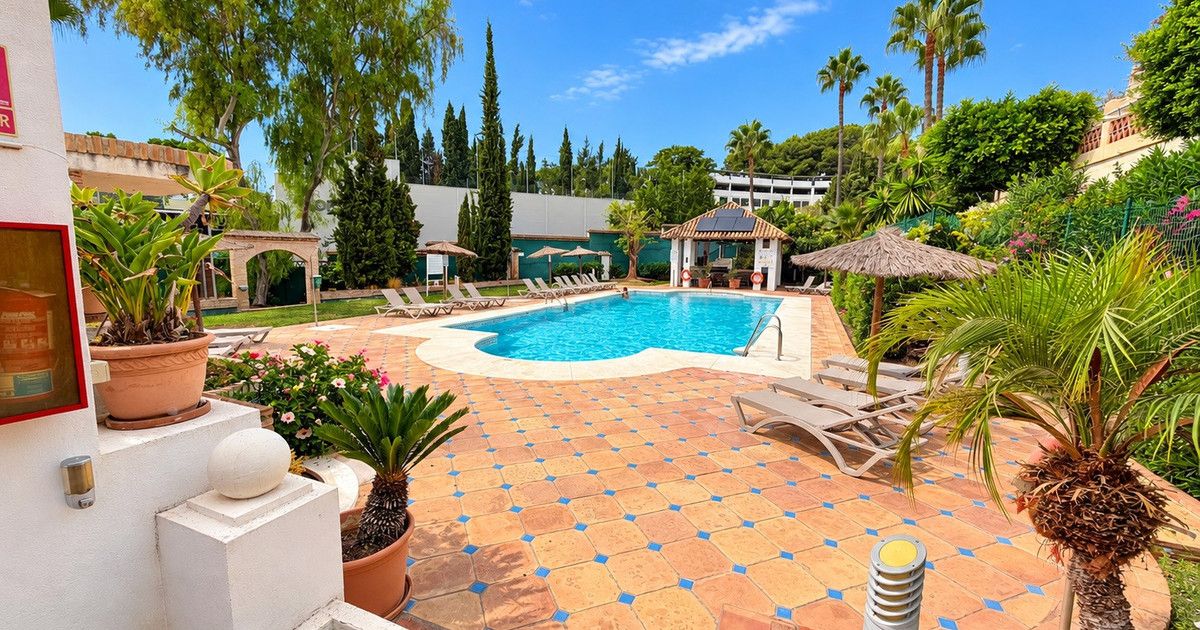 Gelijkvloers appartement in Nueva Andalucía, Nueva Andalucía, 2/10