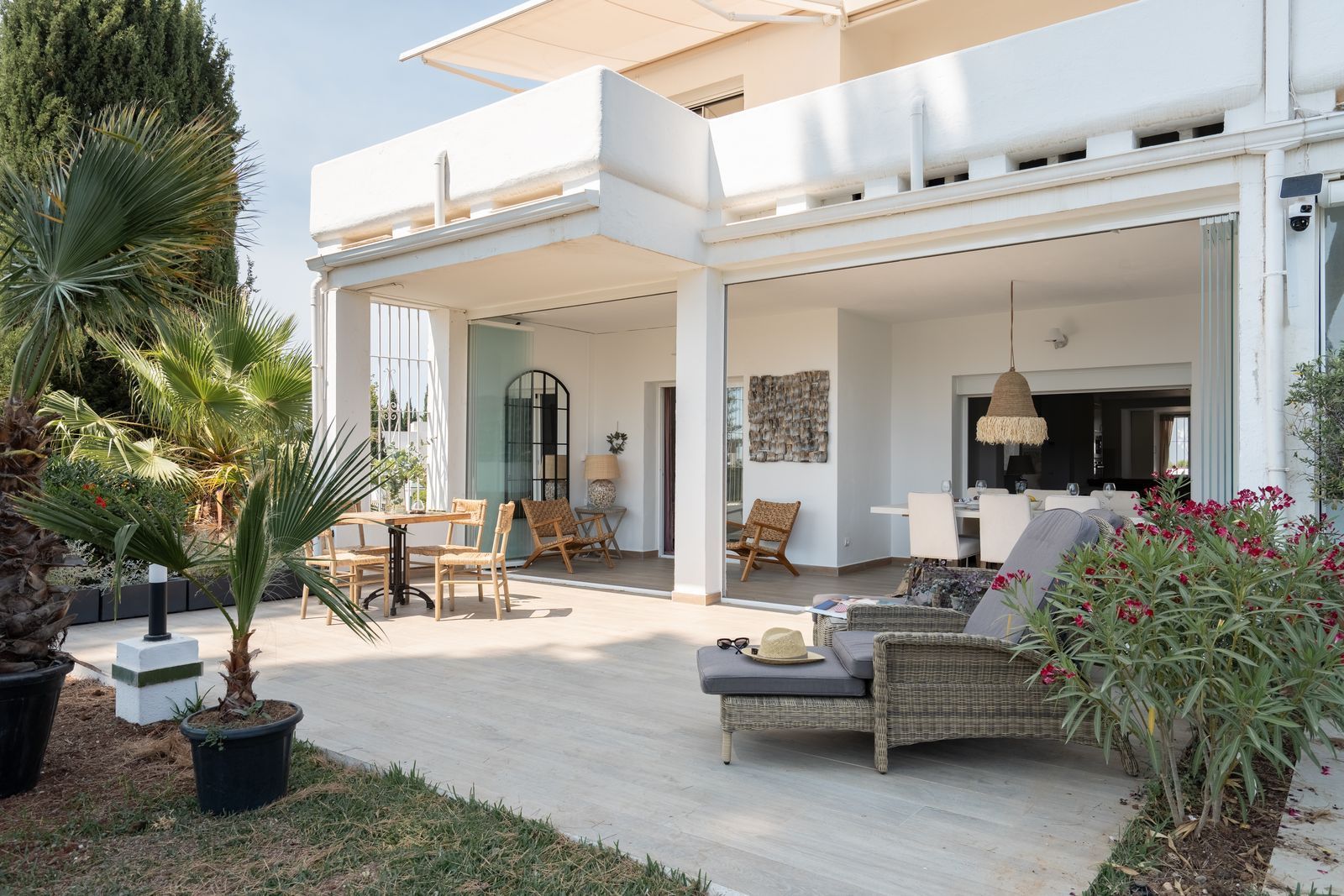 Gelijkvloers appartement in Nueva Andalucía, Nueva Andalucía, 1/12