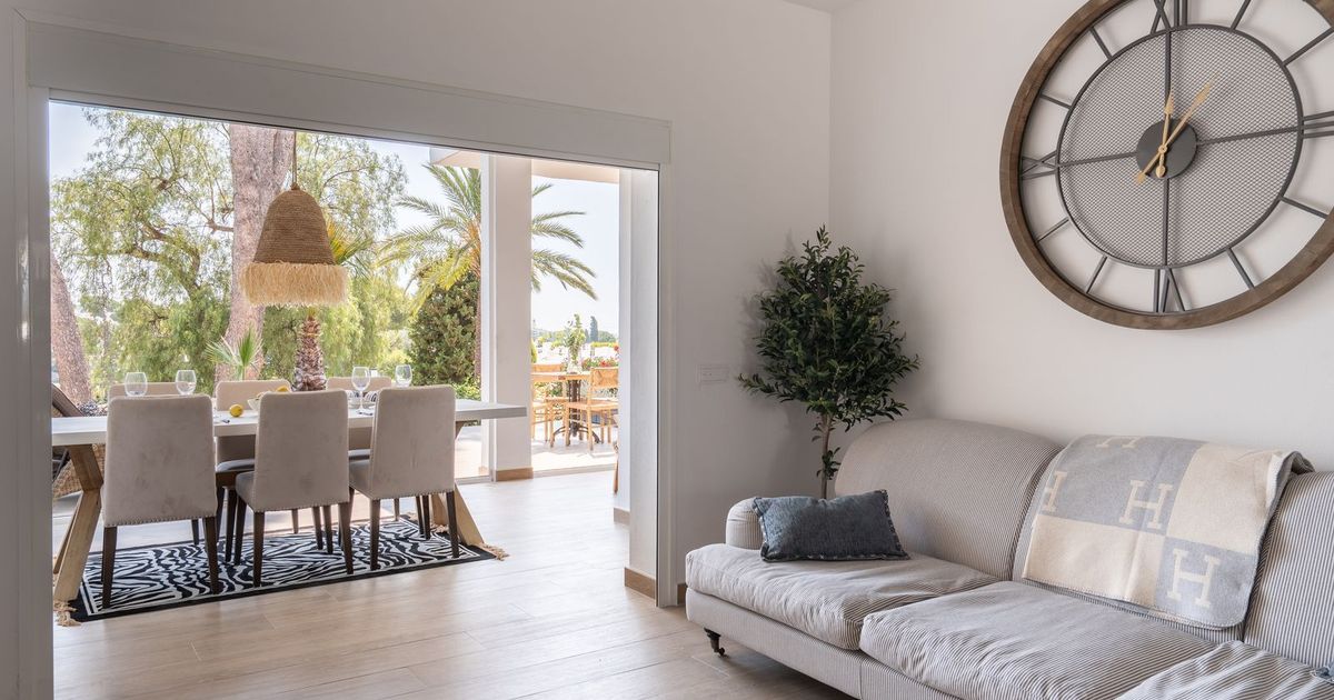 Gelijkvloers appartement in Nueva Andalucía, Nueva Andalucía, 10/12