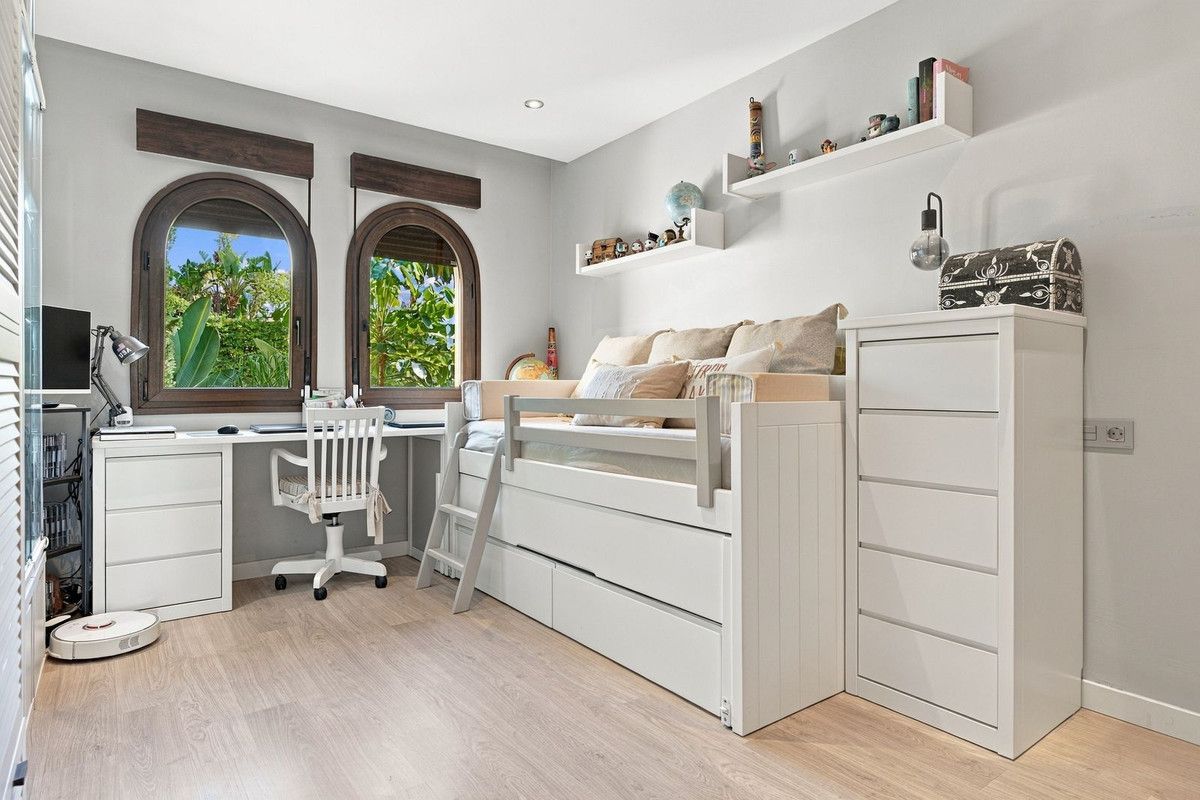Middenverdieping appartement in Benalmadena, Benalmadena, 5/12