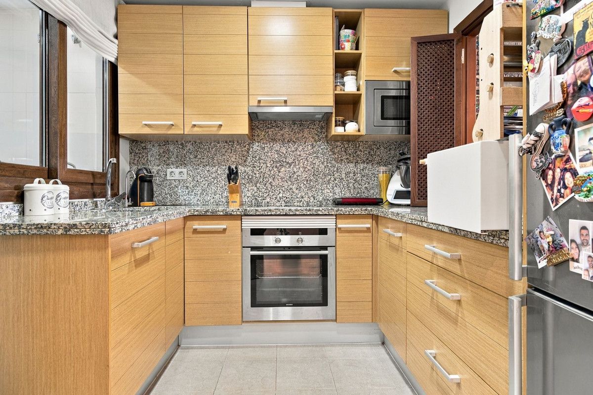 Middenverdieping appartement in Benalmadena, Benalmadena, 8/12
