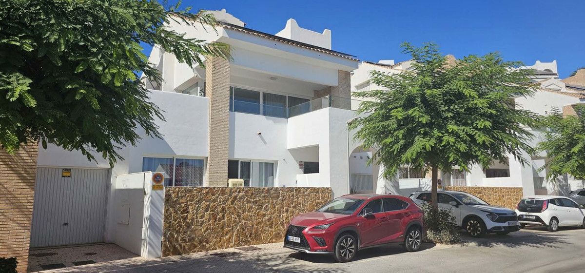 Villa Independiente en Benalmadena, Benalmadena, 5/12
