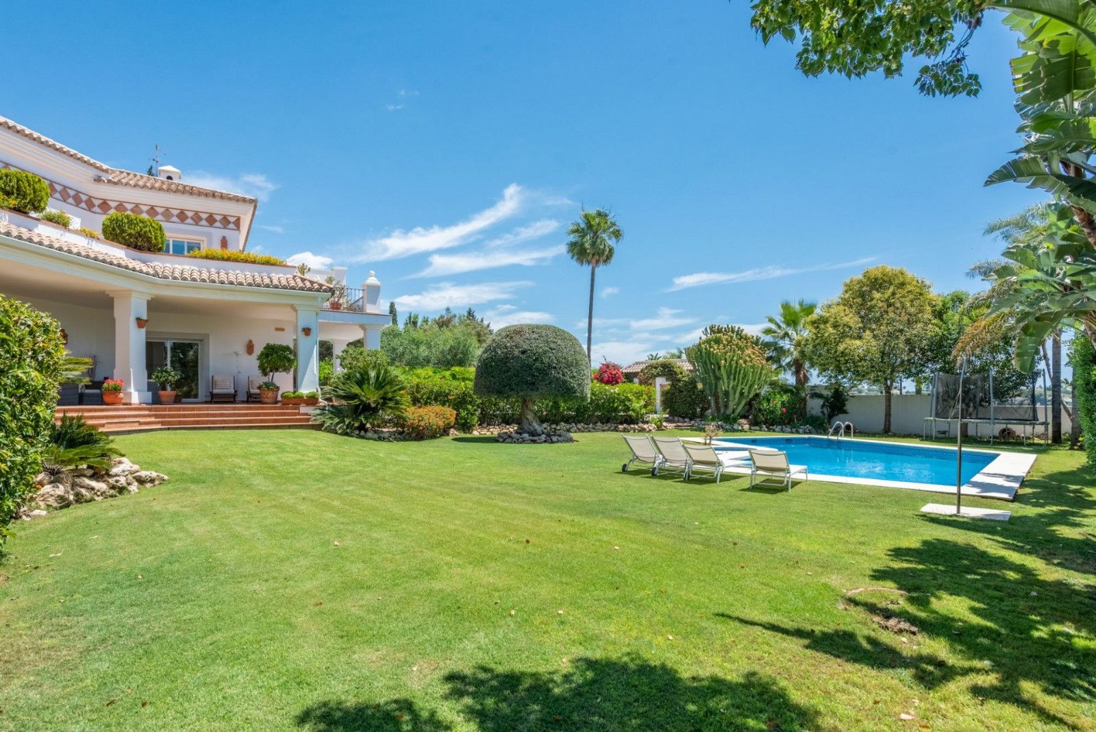 Villa in Benahavis, Benahavis, 3/12