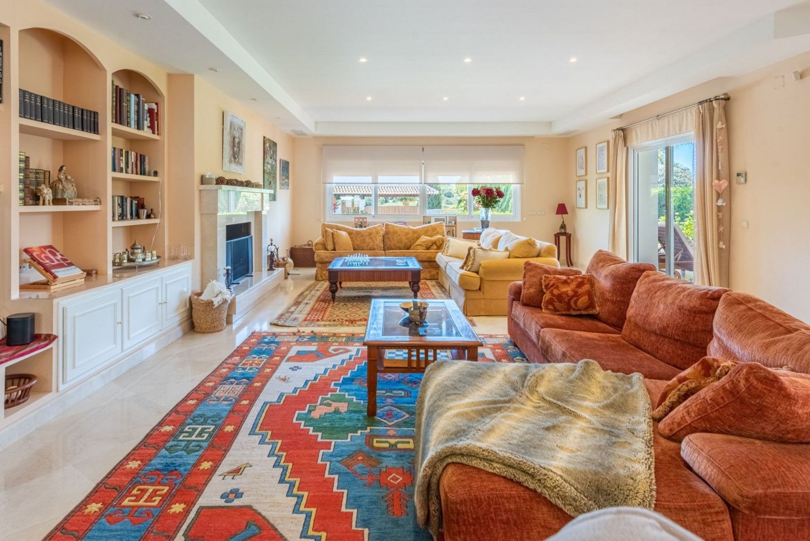 Villa in Benahavis, Benahavis, 4/12