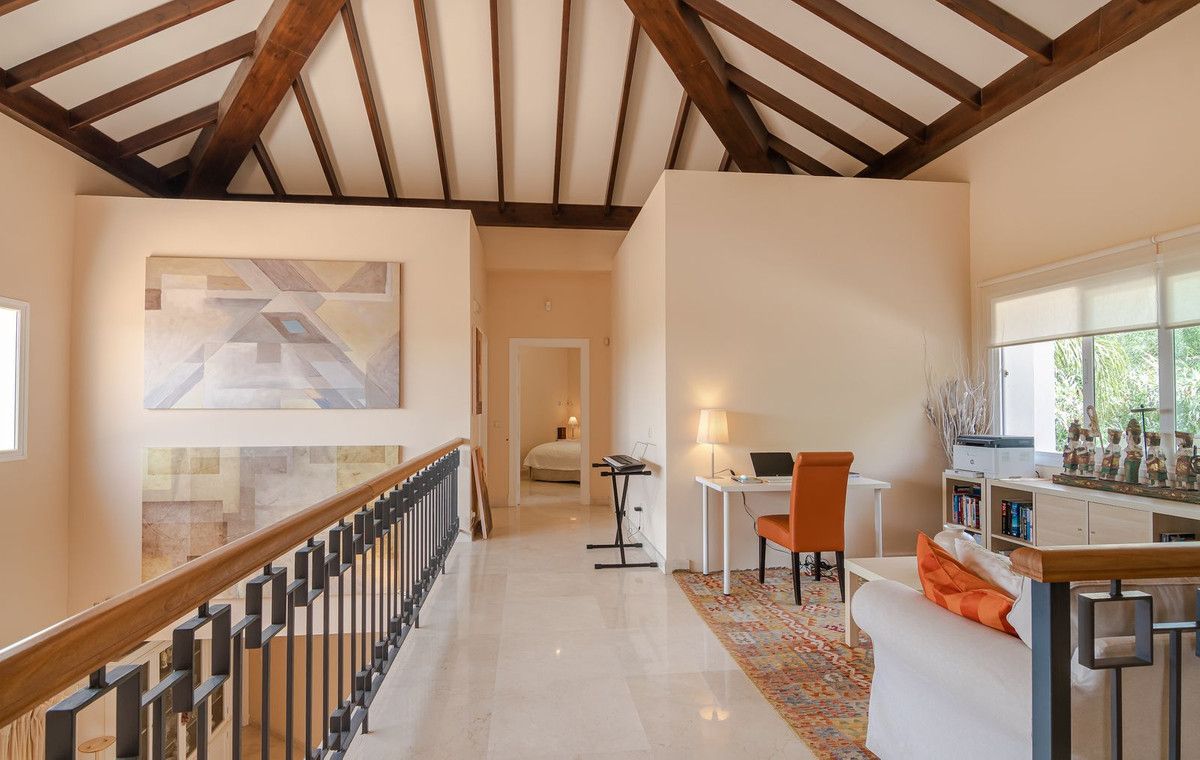 Villa in Benahavis, Benahavis, 8/12