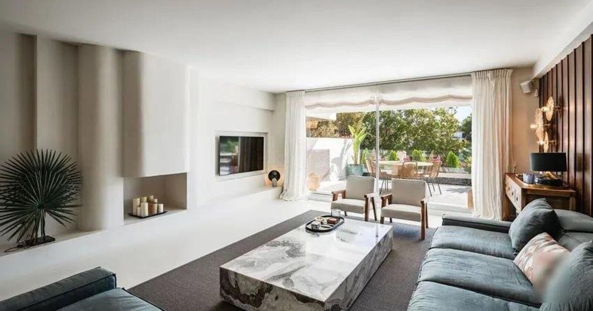 Middle Floor Apartment in The Golden Mile, The Golden Mile, 2/12