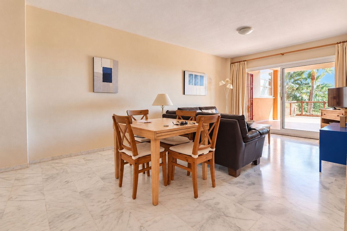 Middle Floor Apartment in Reserva de Marbella, Reserva de Marbella, 2/12