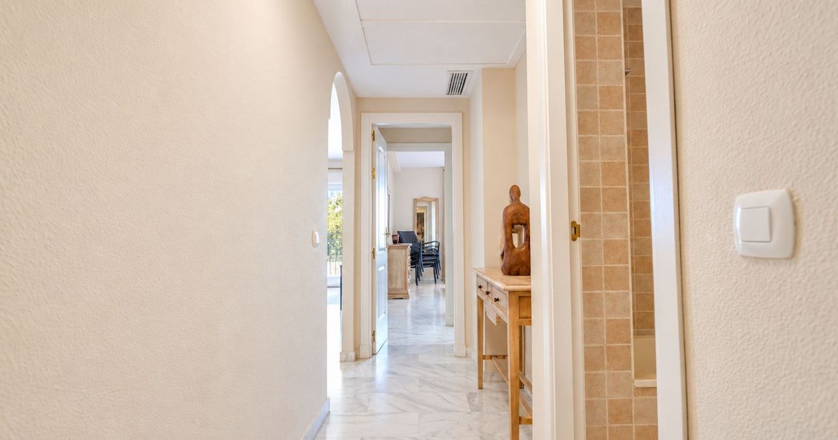 Middle Floor Apartment in Reserva de Marbella, Reserva de Marbella, 4/12