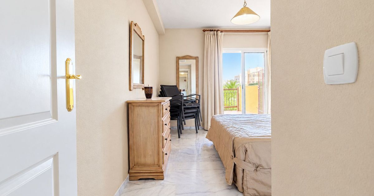 Middle Floor Apartment in Reserva de Marbella, Reserva de Marbella, 8/12