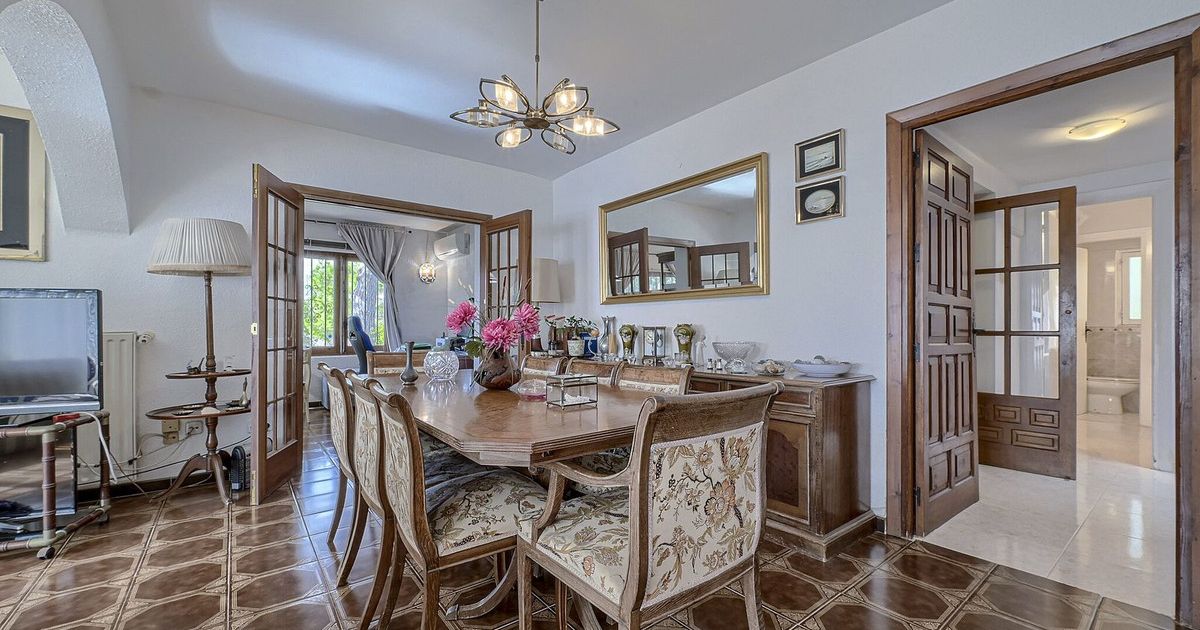 Vrijstaande Villa in Elviria, Elviria, 4/12