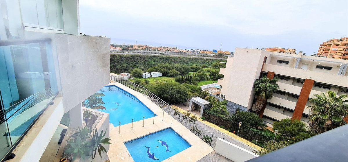 Appartement op de middelste verdieping in Calahonda, Calahonda, 1/12