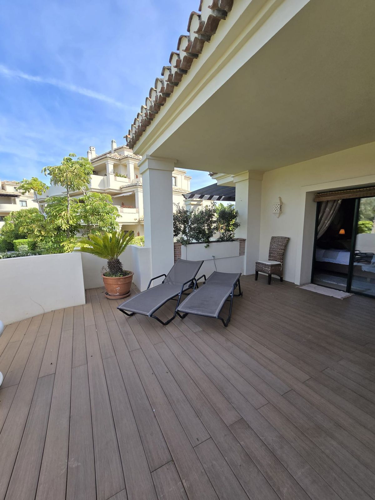 Middle Floor Apartment in Benahavís, Benahavís, 6/12