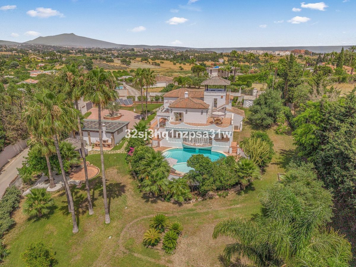 Fristående villa i Estepona, Estepona, 1/12