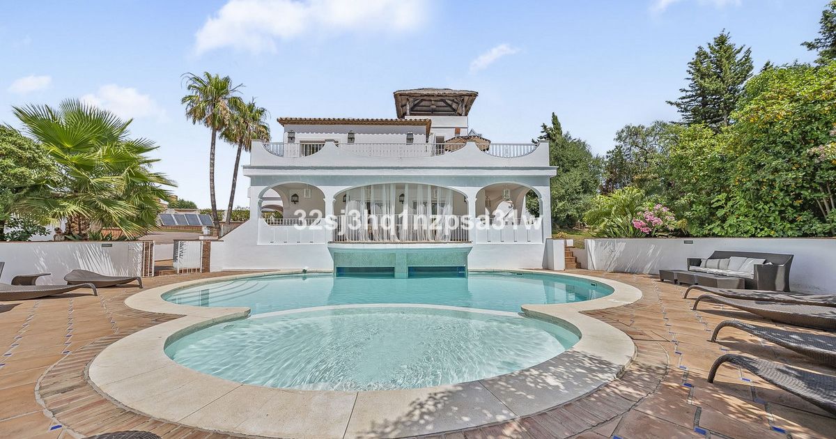 Fristående villa i Estepona, Estepona, 2/12