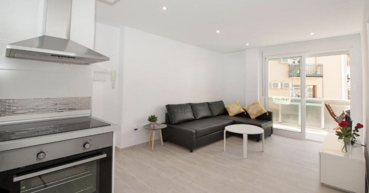 Middle Floor Apartment in Fuengirola, Fuengirola, 2/12