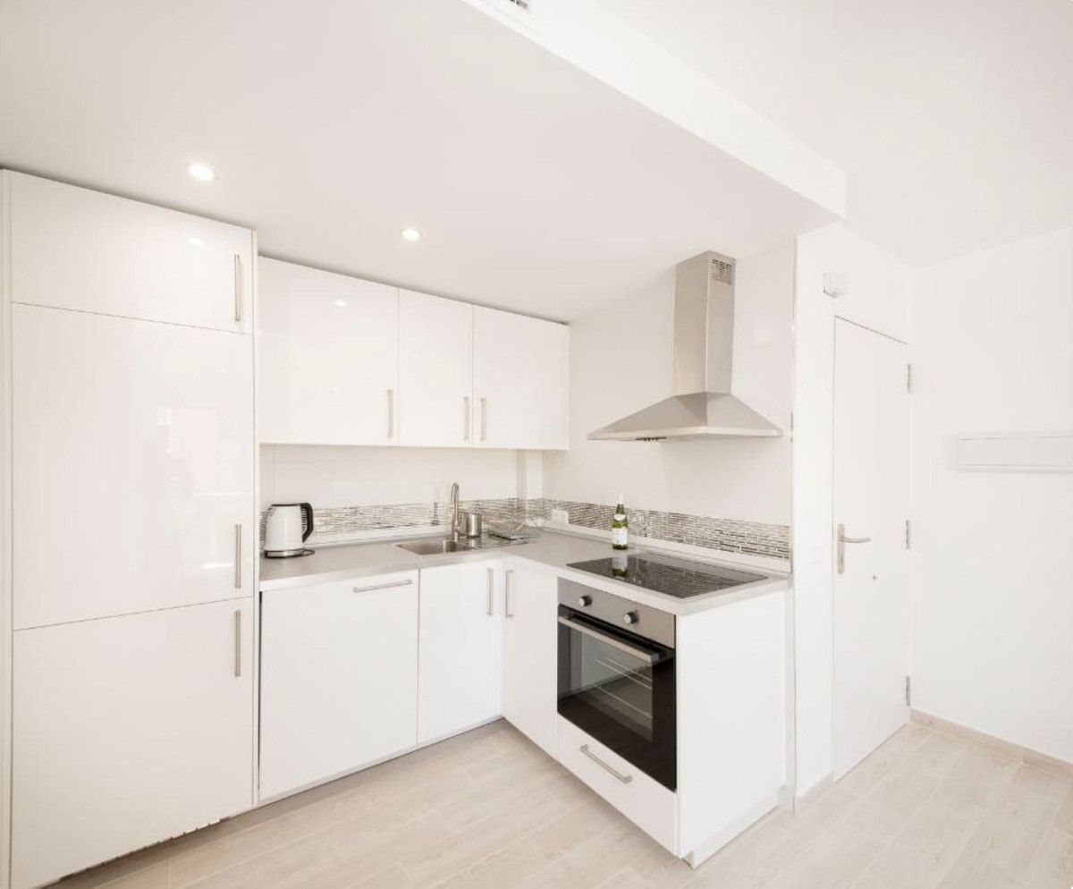 Appartement à étage moyen à Fuengirola, Fuengirola, 4/12