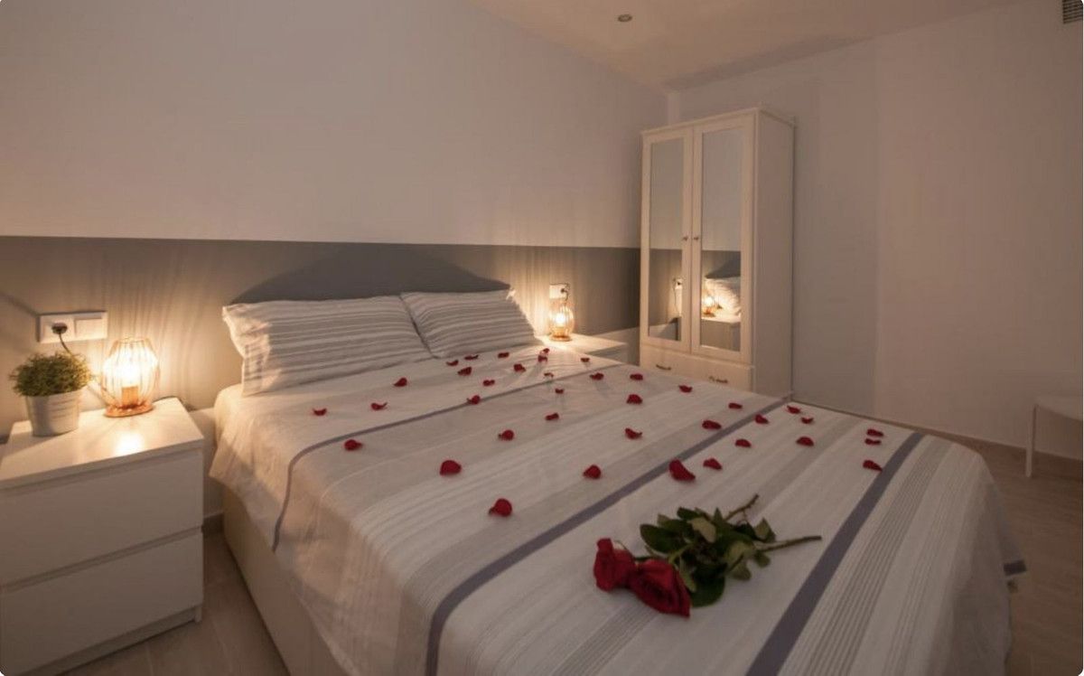 Appartement à étage moyen à Fuengirola, Fuengirola, 5/12
