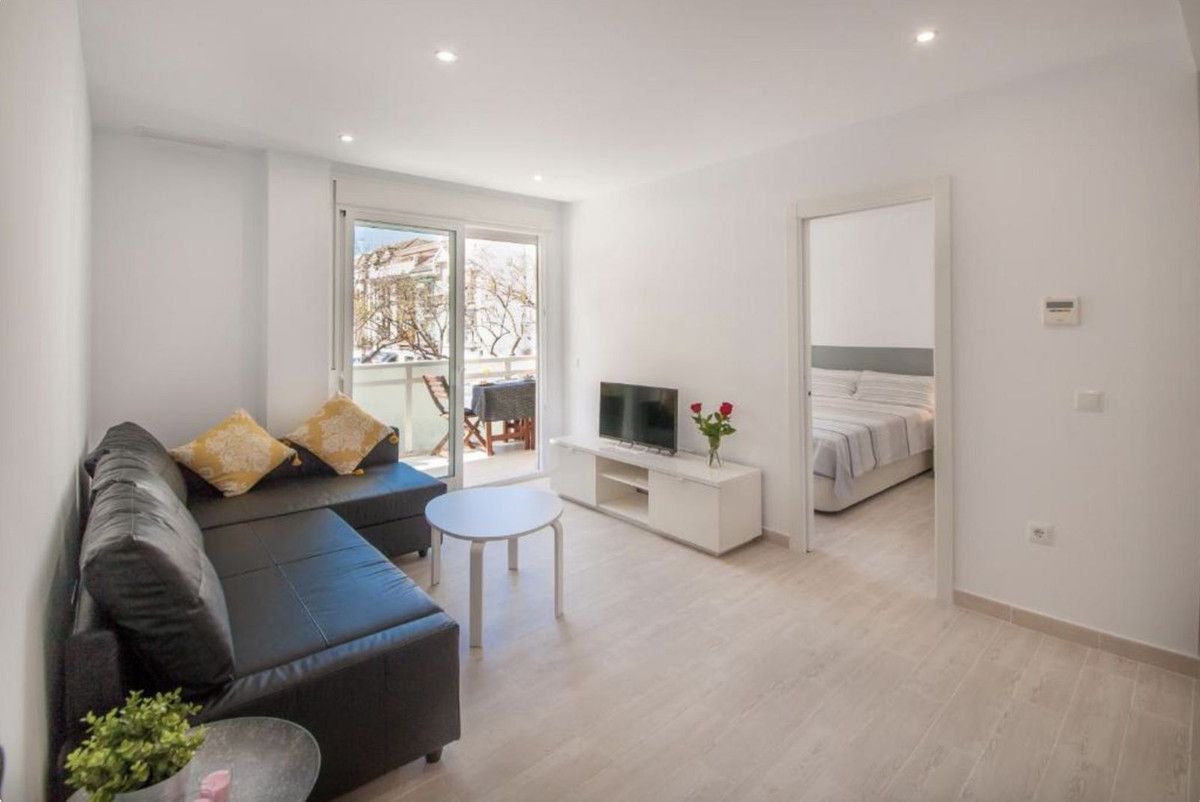 Appartement à étage moyen à Fuengirola, Fuengirola, 8/12