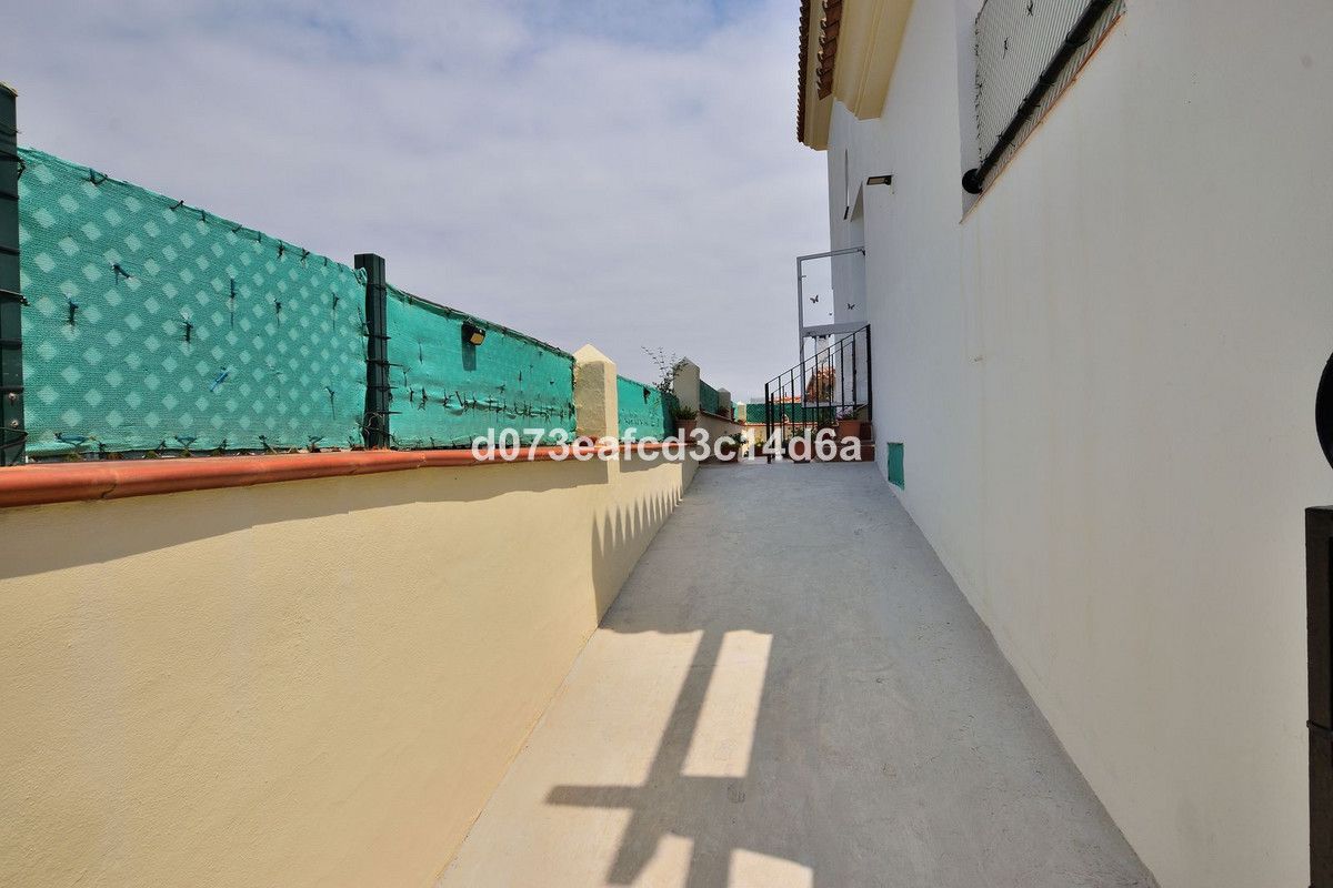 Semi-Detached House in San Luis de Sabinillas, San Luis de Sabinillas, 2/12