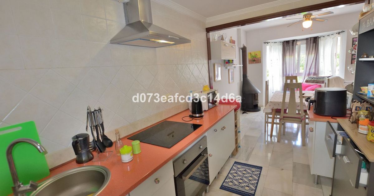 Semi-Detached House in San Luis de Sabinillas, San Luis de Sabinillas, 11/12