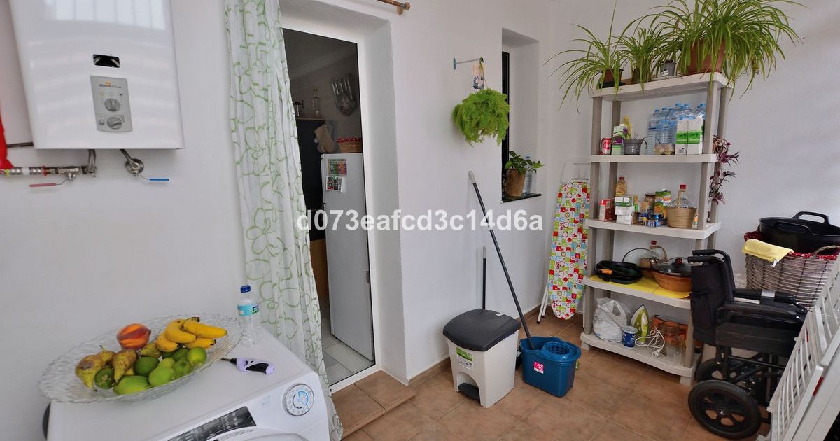 Semi-Detached House in San Luis de Sabinillas, San Luis de Sabinillas, 12/12