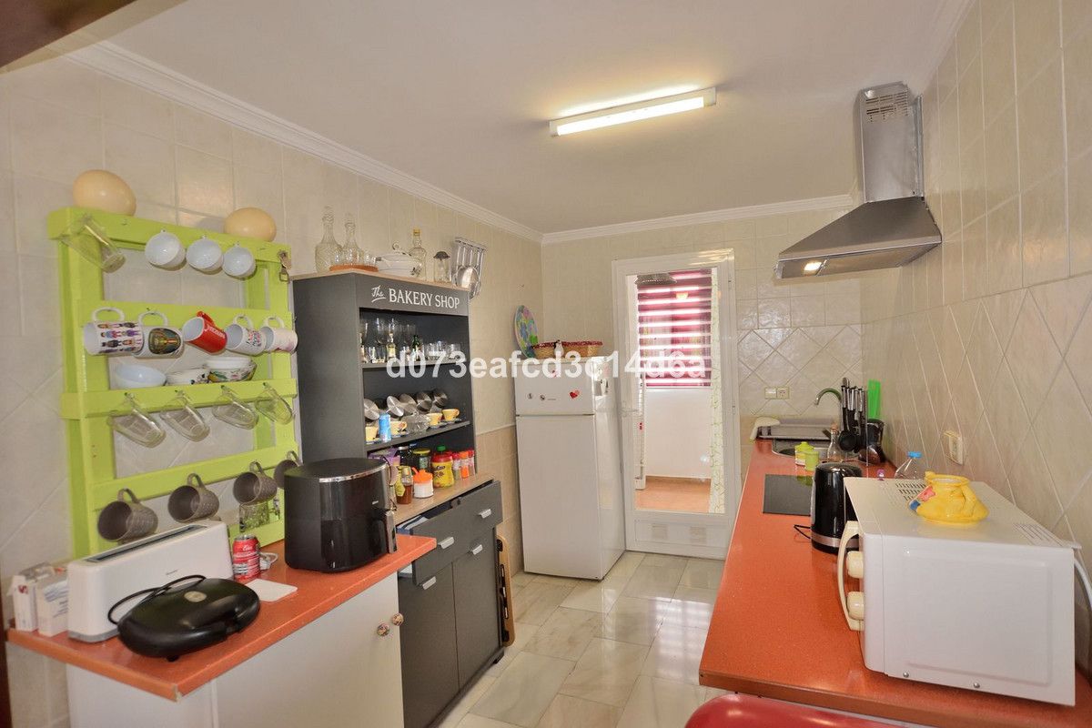 Semi-Detached House in San Luis de Sabinillas, San Luis de Sabinillas, 10/12