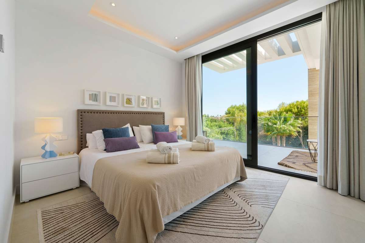 Villa in Marbella, Marbella, 12/12