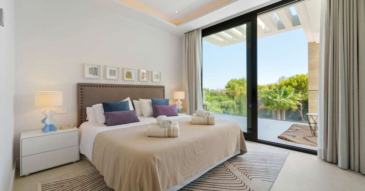 Villa in Marbella, Marbella, 12/12