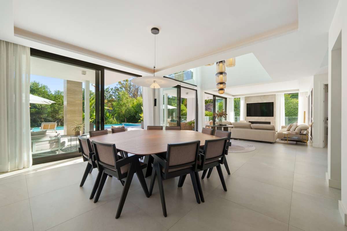 Villa in Marbella, Marbella, 6/12