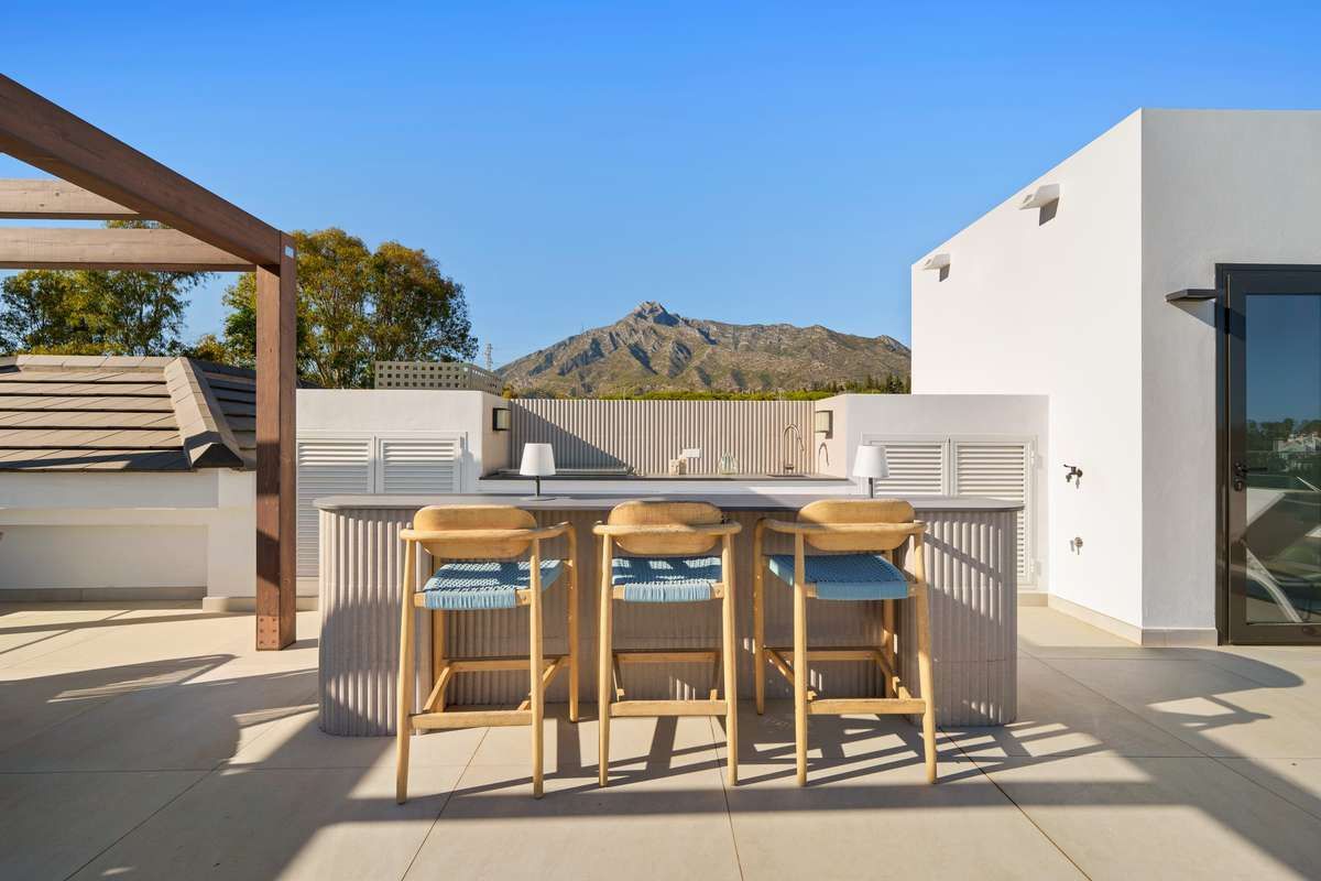 Villa in Marbella, Marbella, 10/12