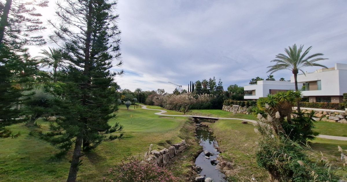 Residential Plot in Estepona, Estepona, 11/11