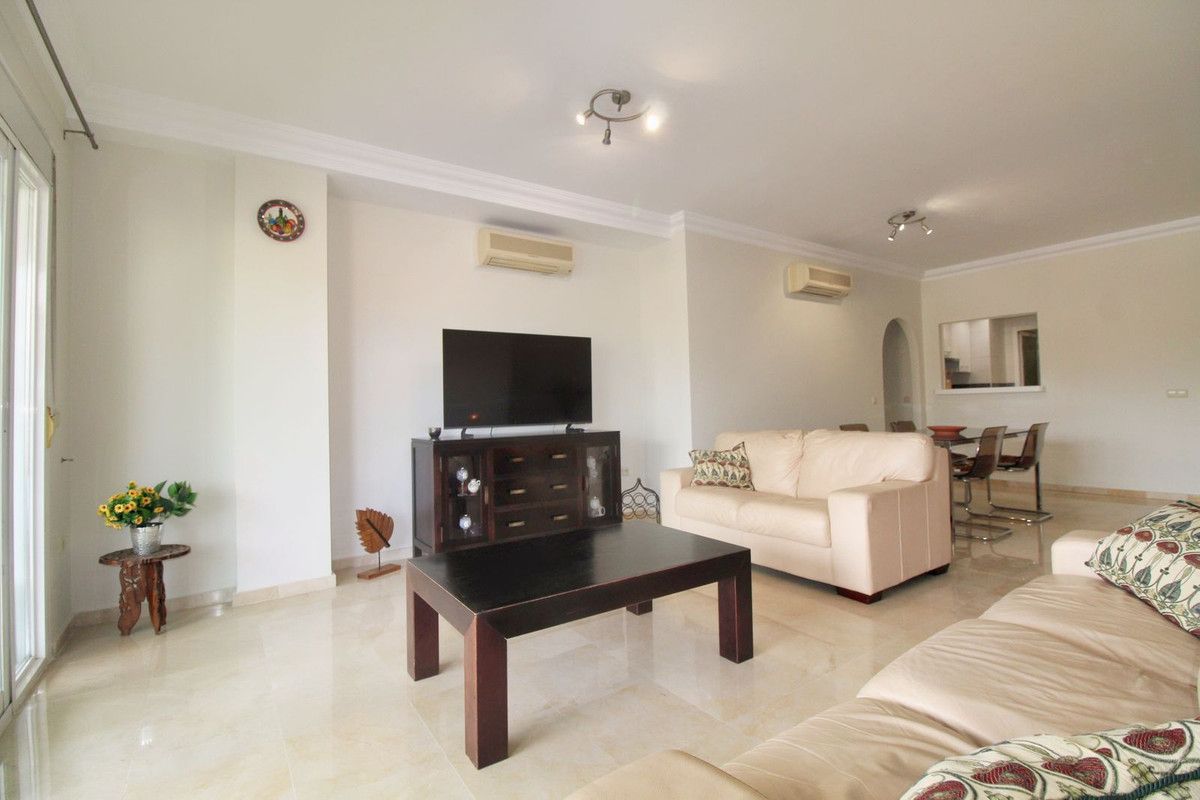Ground Floor Apartment in La Cala Hills, La Cala Hills, 10/12