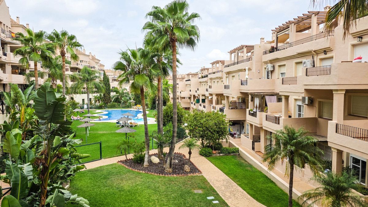 Ground Floor Apartment in La Duquesa, La Duquesa, 10/12