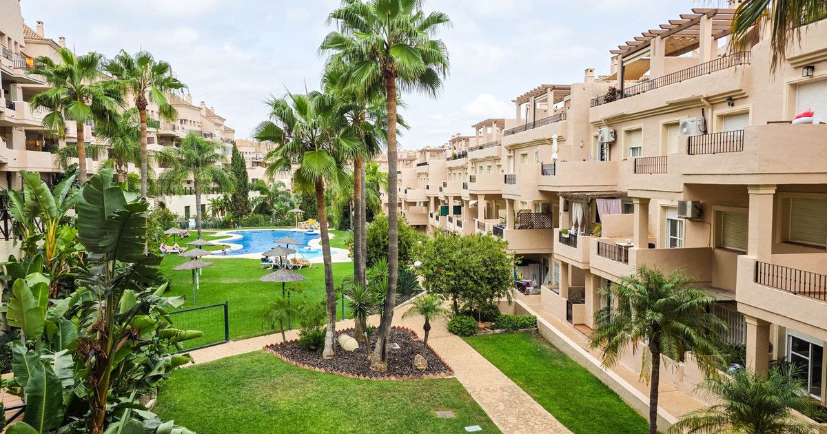 Ground Floor Apartment in La Duquesa, La Duquesa, 10/12