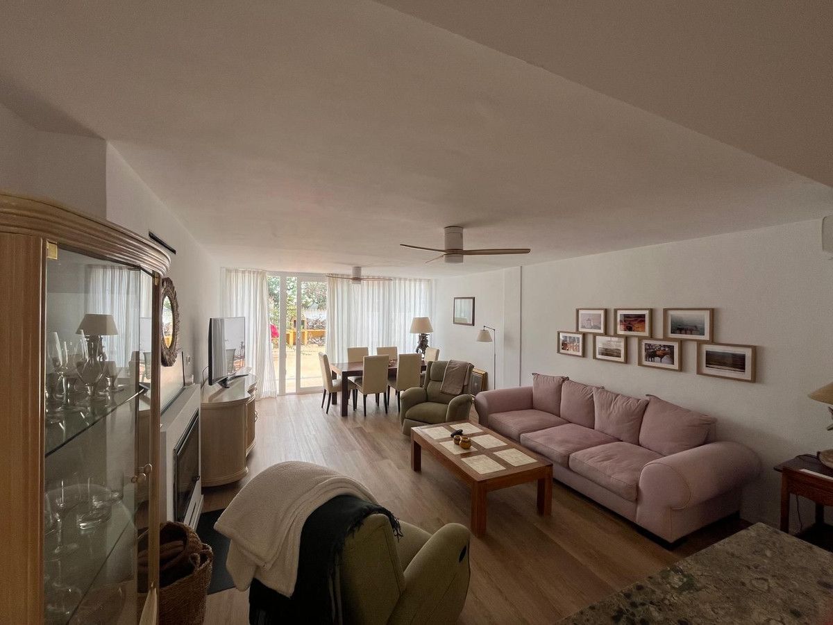 Erdgeschosswohnung in Estepona, Estepona, 6/12