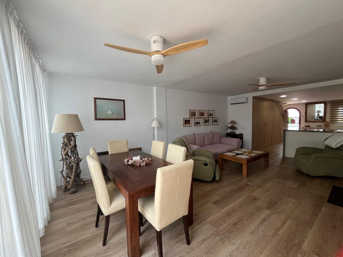 Erdgeschosswohnung in Estepona, Estepona, 7/12